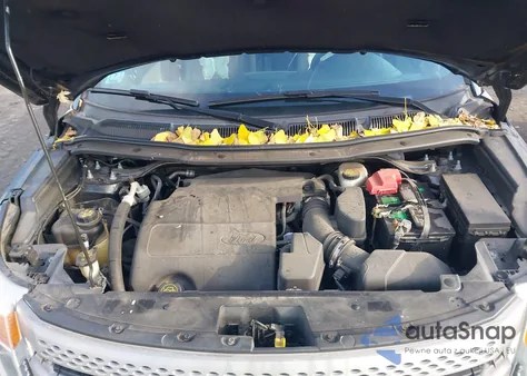 2015 Ford Explorer z USA, uszkodzony, nr VIN 1FM5K8B85FGC55336